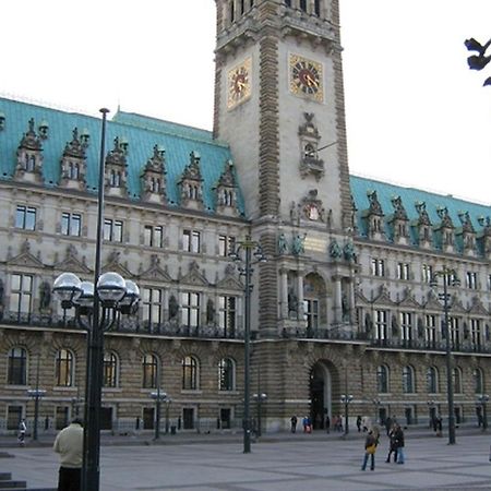 Pension Am Rathaus Гамбург Екстер'єр фото